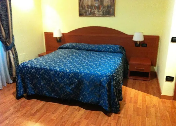 Saint Peter 4*
